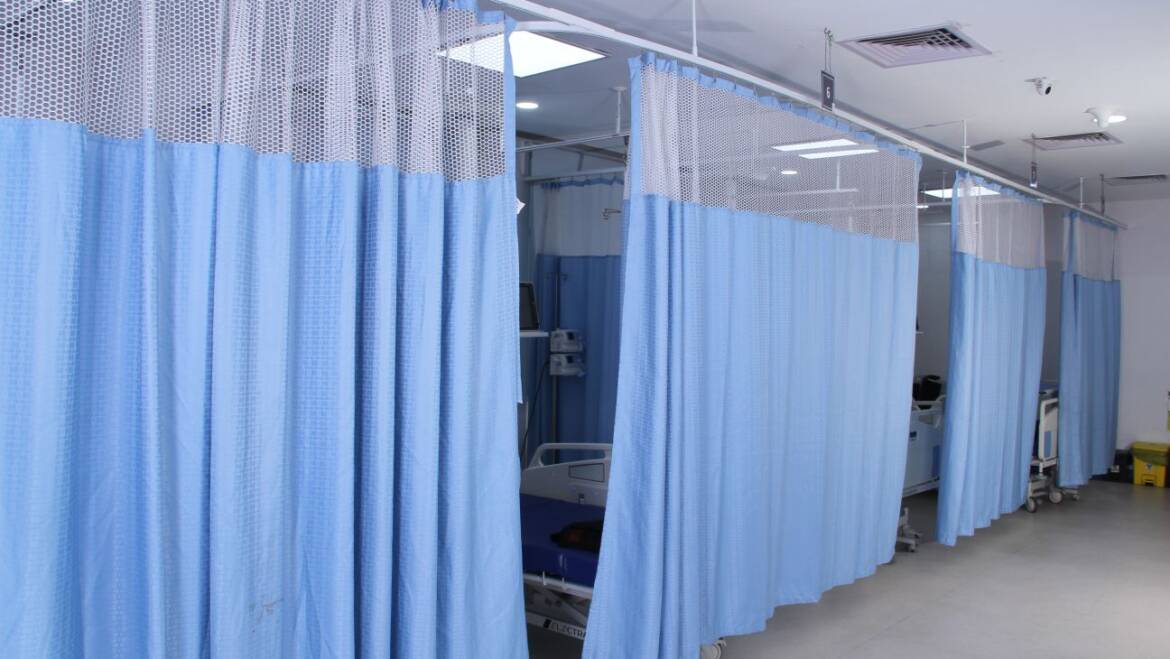 Hospital Cubicle Curtains: Complete Guide to Privacy, Infection Control & Safety
